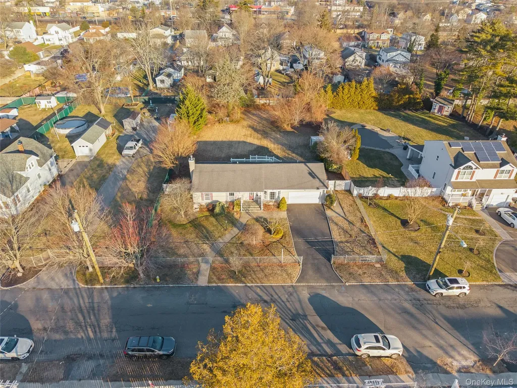 28 2nd Avenue Central Islip NY 11722