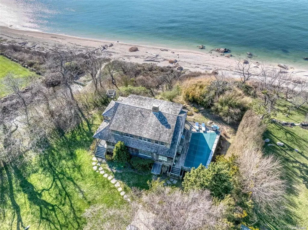 2100 Youngs Road Orient NY 11957