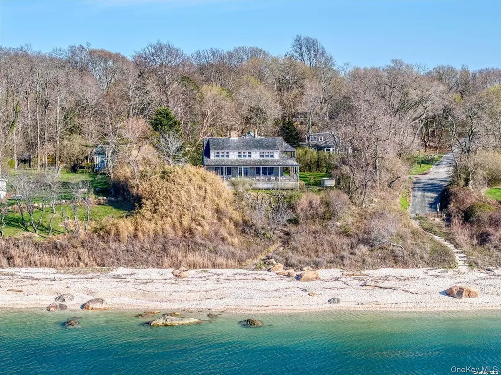 2100 Youngs Road Orient NY 11957