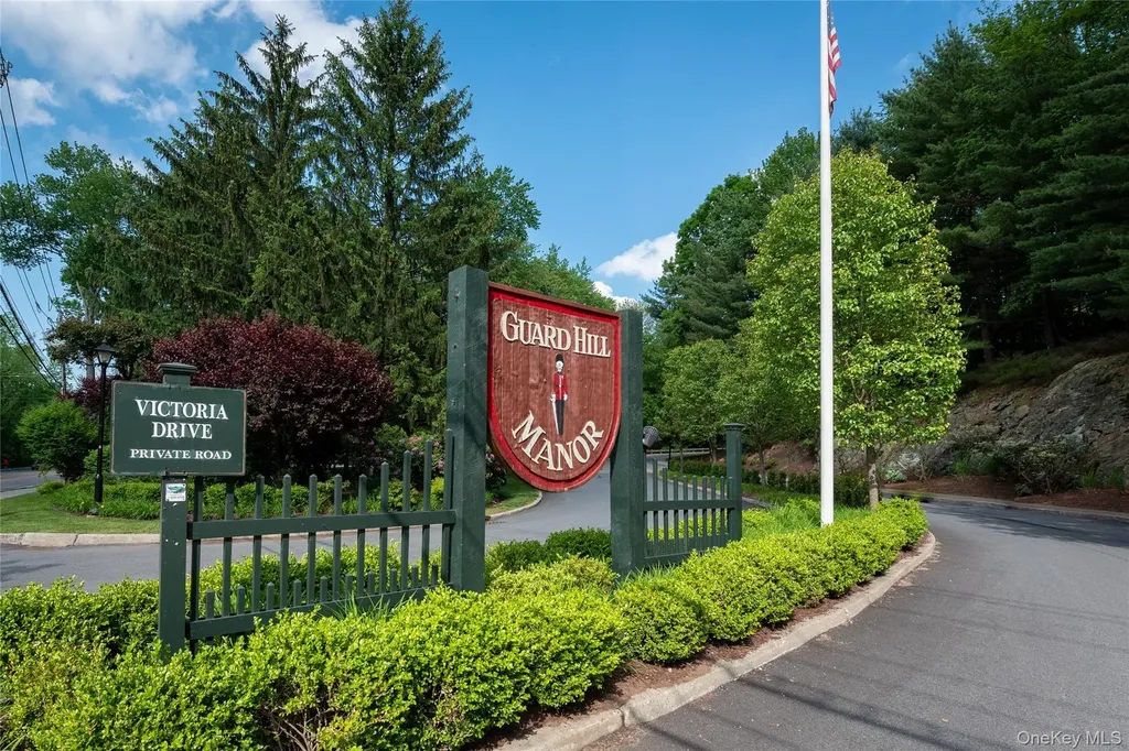 502 Kensington Way Mount Kisco NY 10549