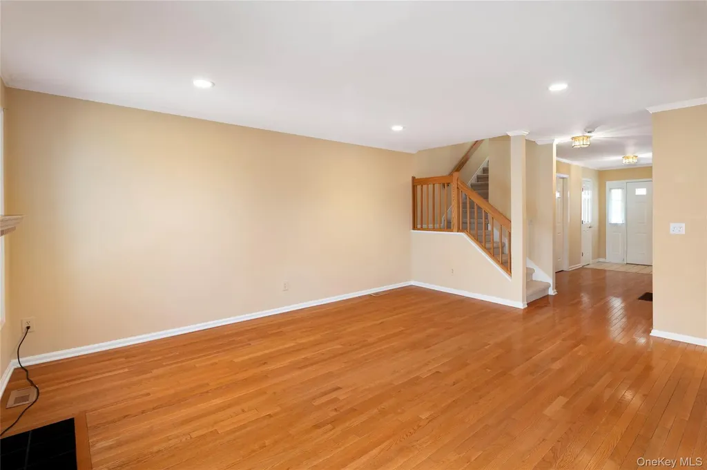 502 Kensington Way Mount Kisco NY 10549