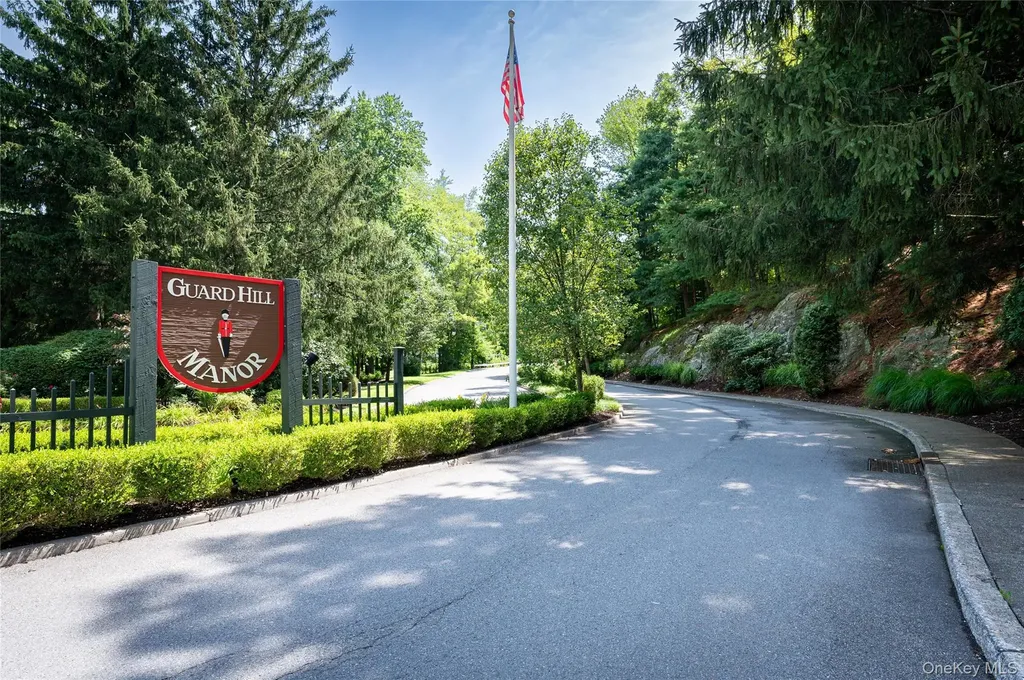 502 Kensington Way Mount Kisco NY 10549