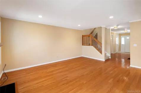 502 Kensington Way Mount Kisco NY 10549
