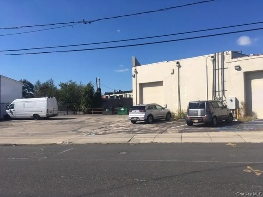 178 W Main Street Patchogue NY 11772