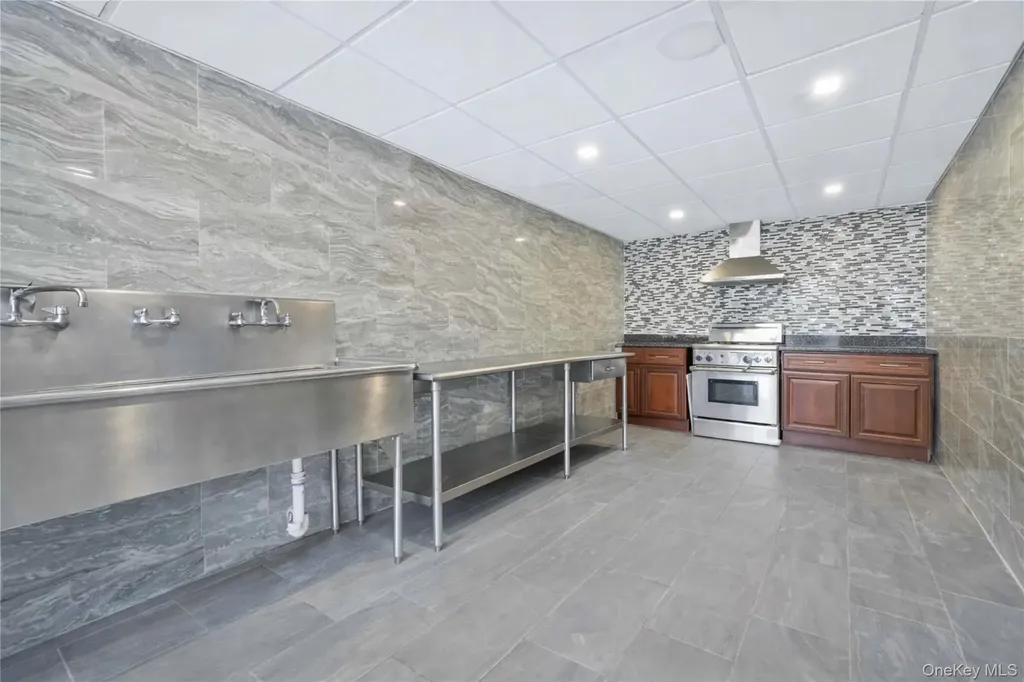 2929 Morgan Avenue Bronx NY 10469