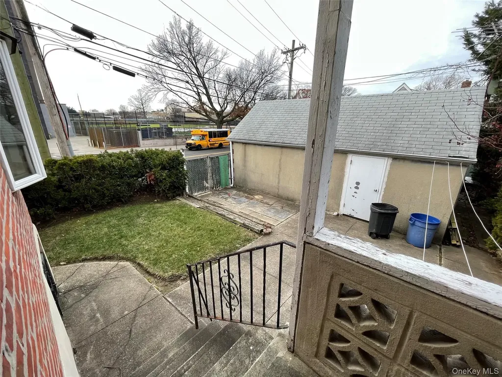 6152 149th Street Flushing NY 11367