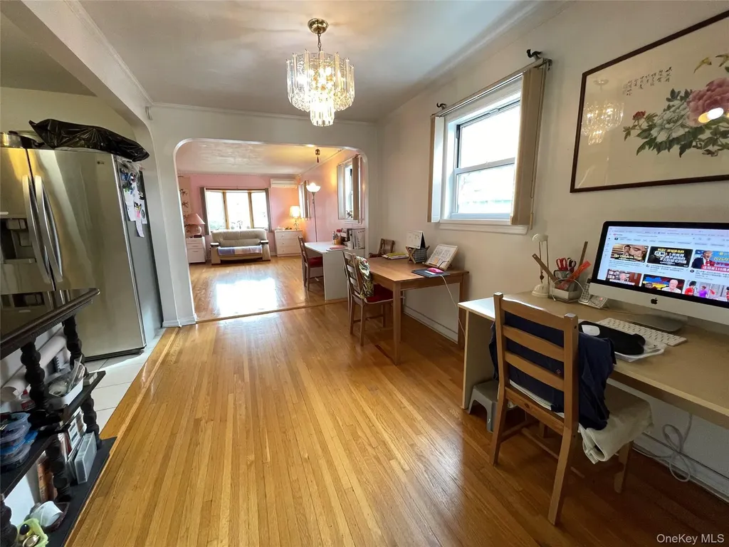 6152 149th Street Flushing NY 11367
