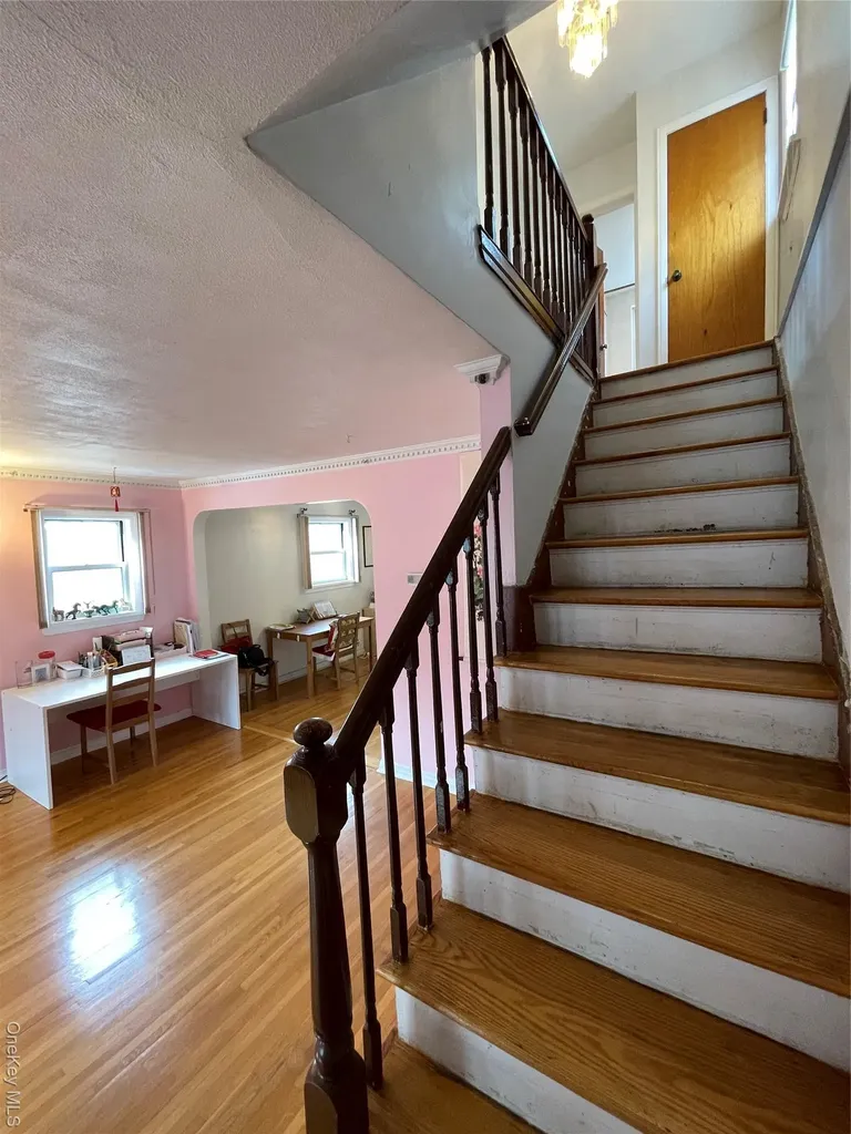6152 149th Street Flushing NY 11367