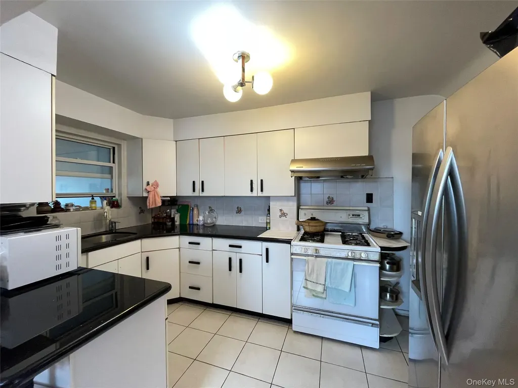 6152 149th Street Flushing NY 11367