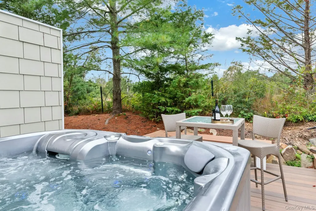 33 Old Canoe Place Road Hampton Bays NY 11946