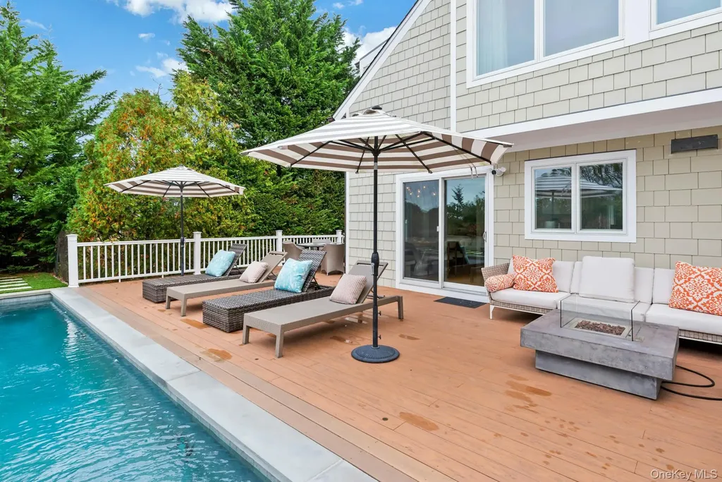 33 Old Canoe Place Road Hampton Bays NY 11946