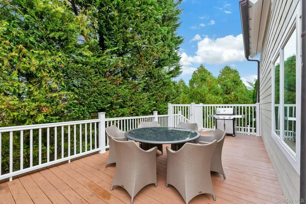 33 Old Canoe Place Road Hampton Bays NY 11946
