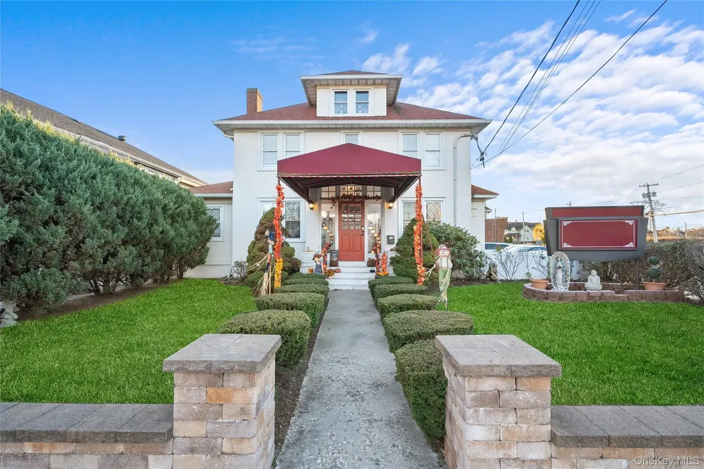 70 Park Avenue Bay Shore NY 11706