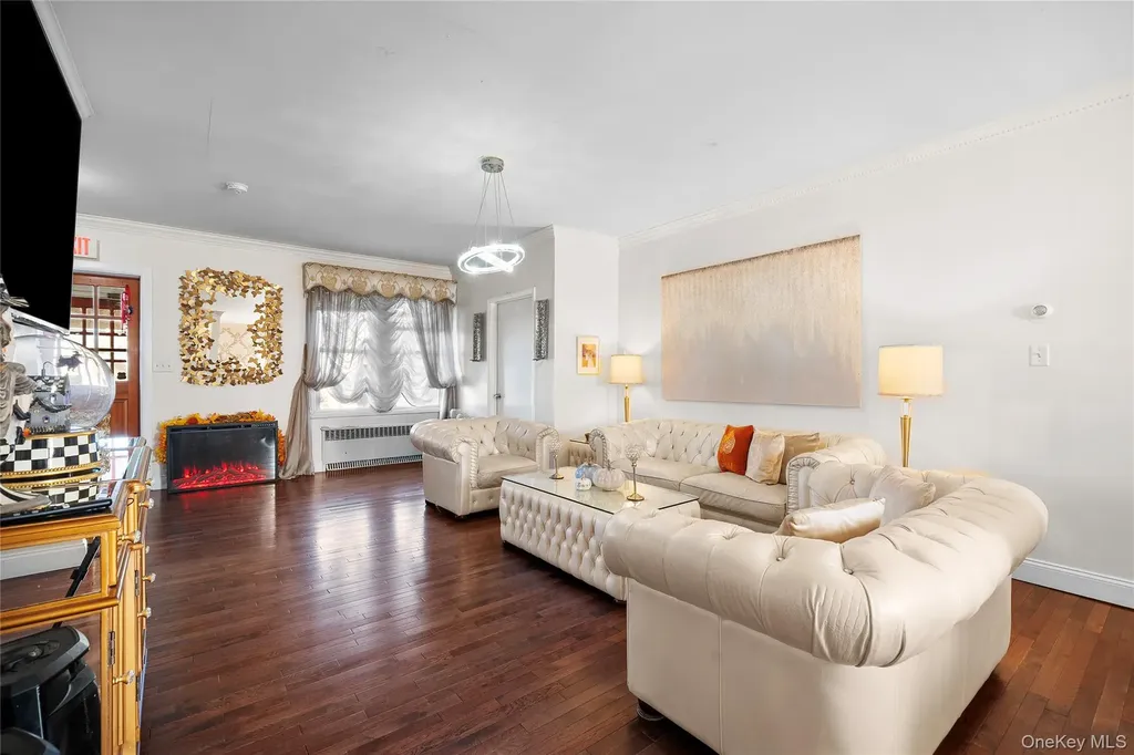 70 Park Avenue Bay Shore NY 11706
