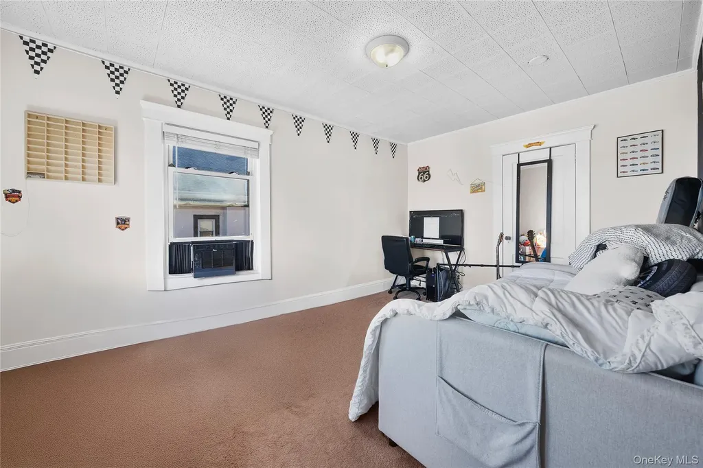 70 Park Avenue Bay Shore NY 11706