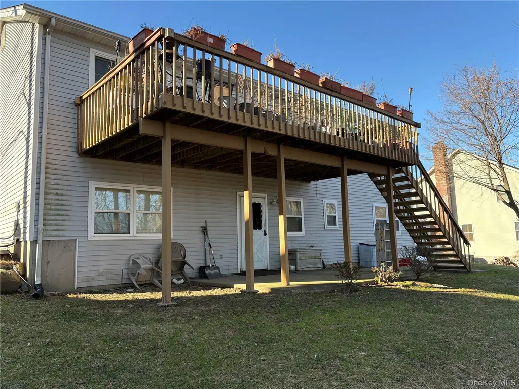 9 Rakentine Lane Garnerville NY 10923