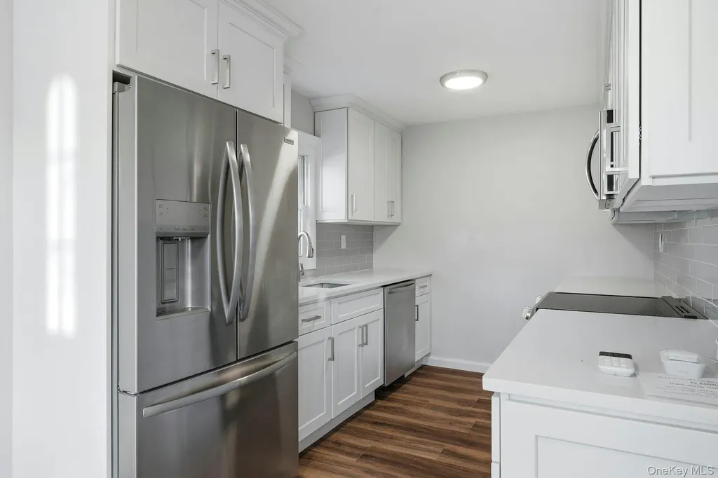 129 Lakeview Drive Mastic Beach NY 11951