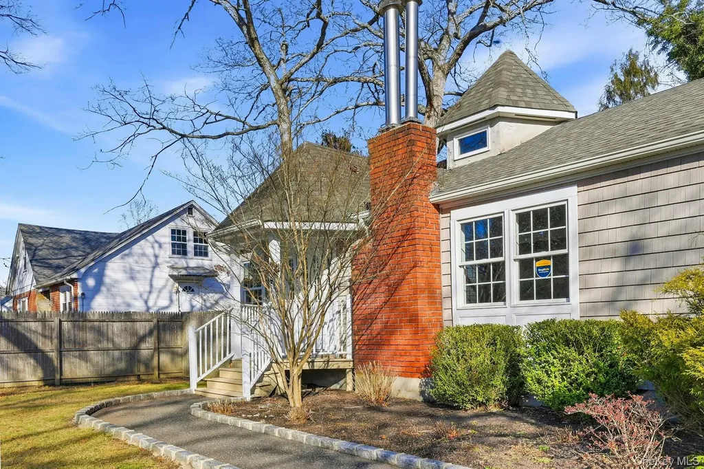 129 Lakeview Drive Mastic Beach NY 11951