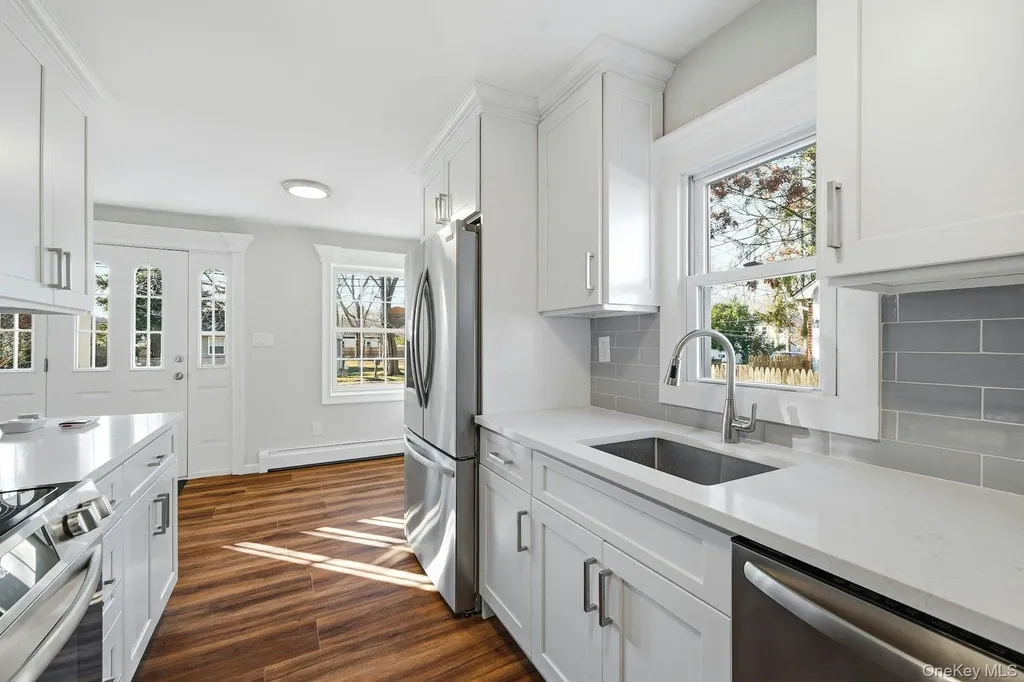 129 Lakeview Drive Mastic Beach NY 11951