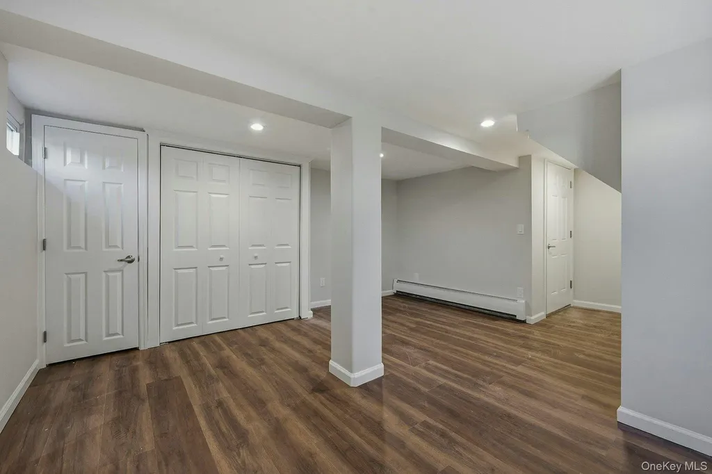 129 Lakeview Drive Mastic Beach NY 11951