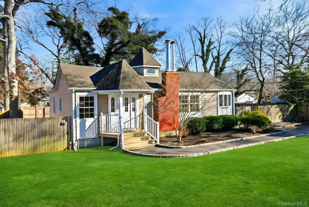129 Lakeview Drive Mastic Beach NY 11951