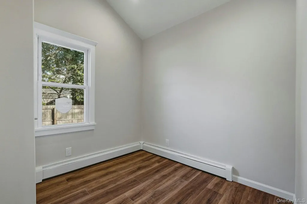 129 Lakeview Drive Mastic Beach NY 11951