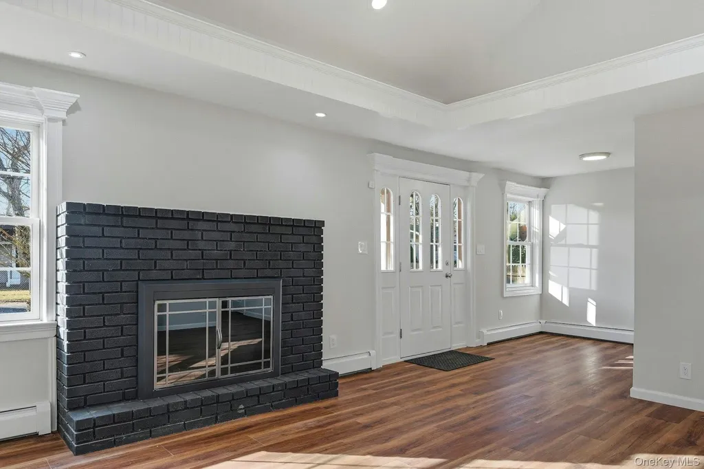 129 Lakeview Drive Mastic Beach NY 11951