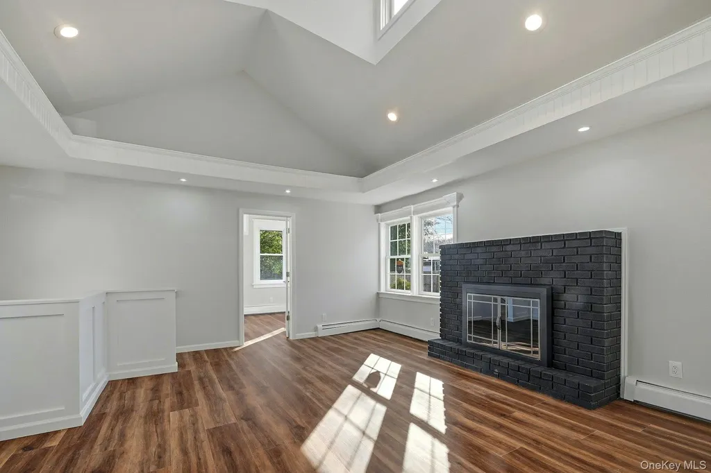 129 Lakeview Drive Mastic Beach NY 11951