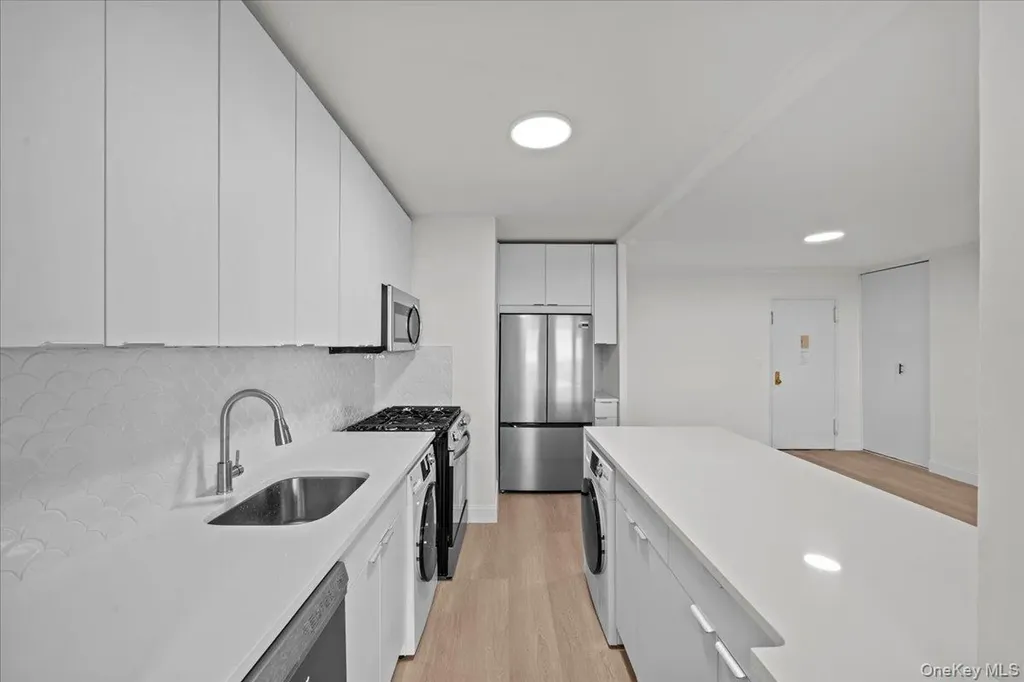 5700 Arlington Avenue Bronx NY 10471