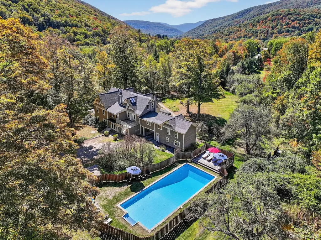 1739 Ny-214 Hunter NY 12442