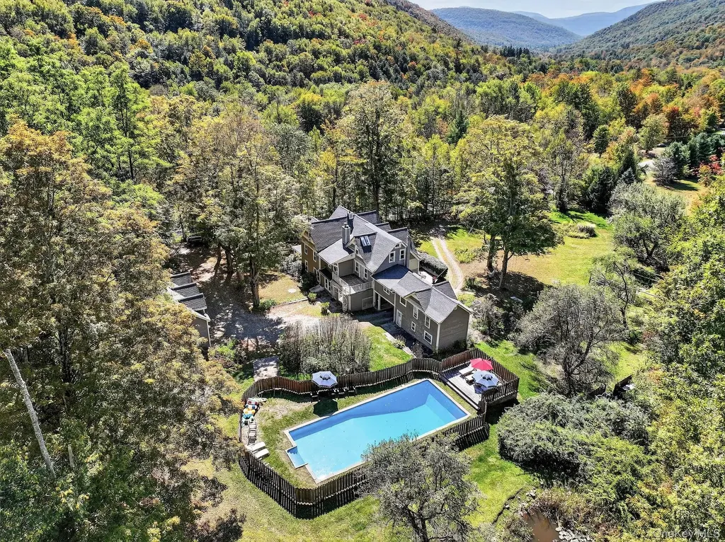 1739 Ny-214 Hunter NY 12442