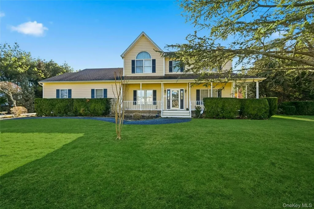 60 Water Terrace Southold NY 11971