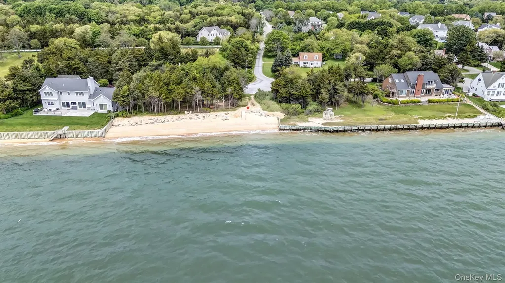 60 Water Terrace Southold NY 11971