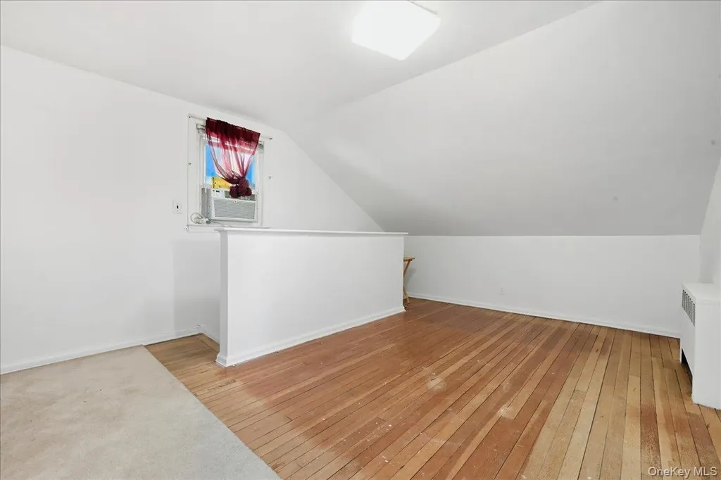 2522 Hewlett Lane Bellmore NY 11710