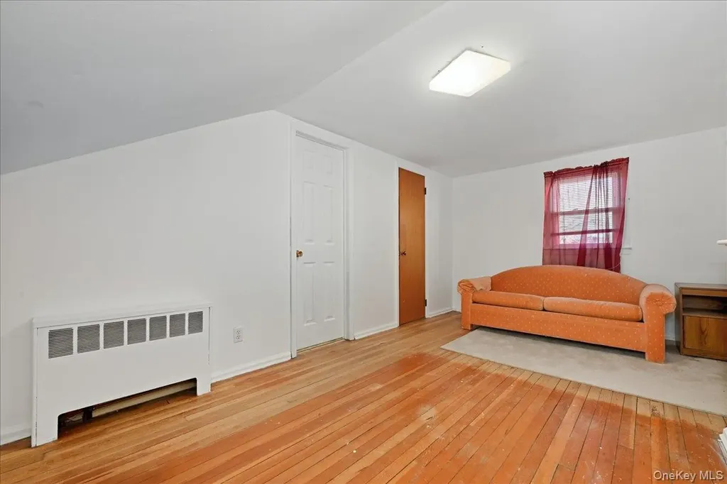 2522 Hewlett Lane Bellmore NY 11710