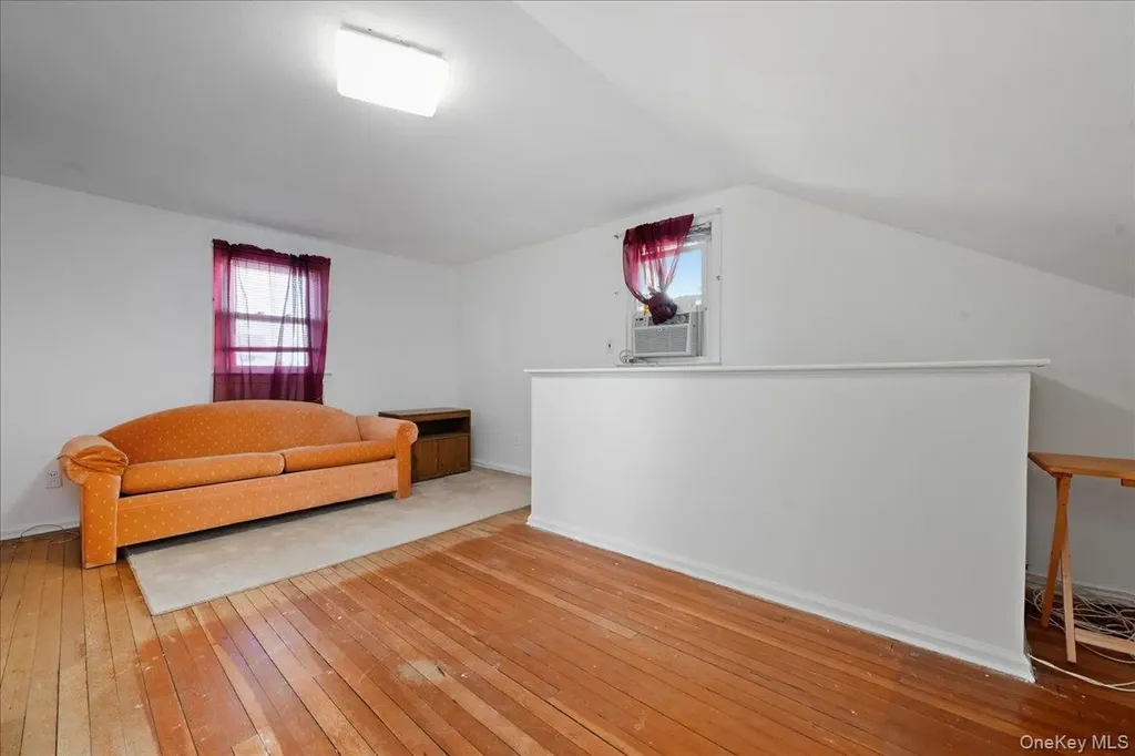 2522 Hewlett Lane Bellmore NY 11710
