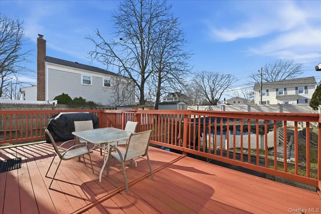 2522 Hewlett Lane Bellmore NY 11710