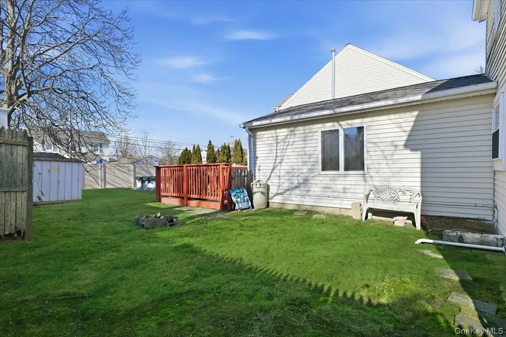 2522 Hewlett Lane Bellmore NY 11710