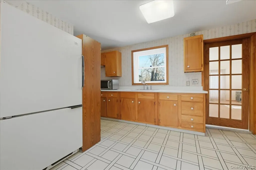 2522 Hewlett Lane Bellmore NY 11710