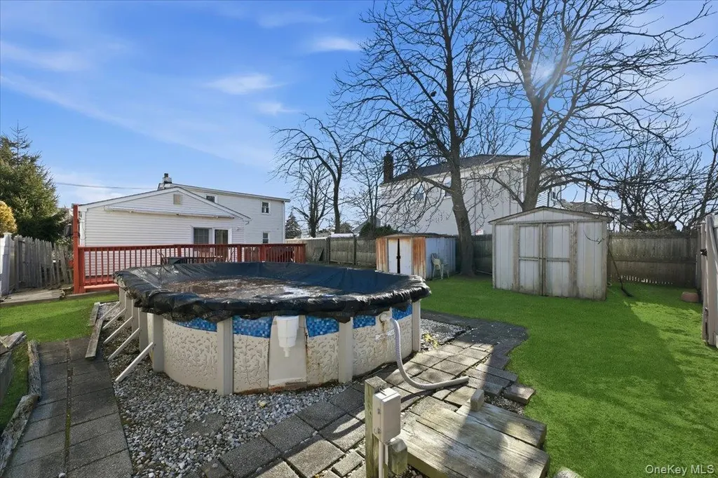 2522 Hewlett Lane Bellmore NY 11710