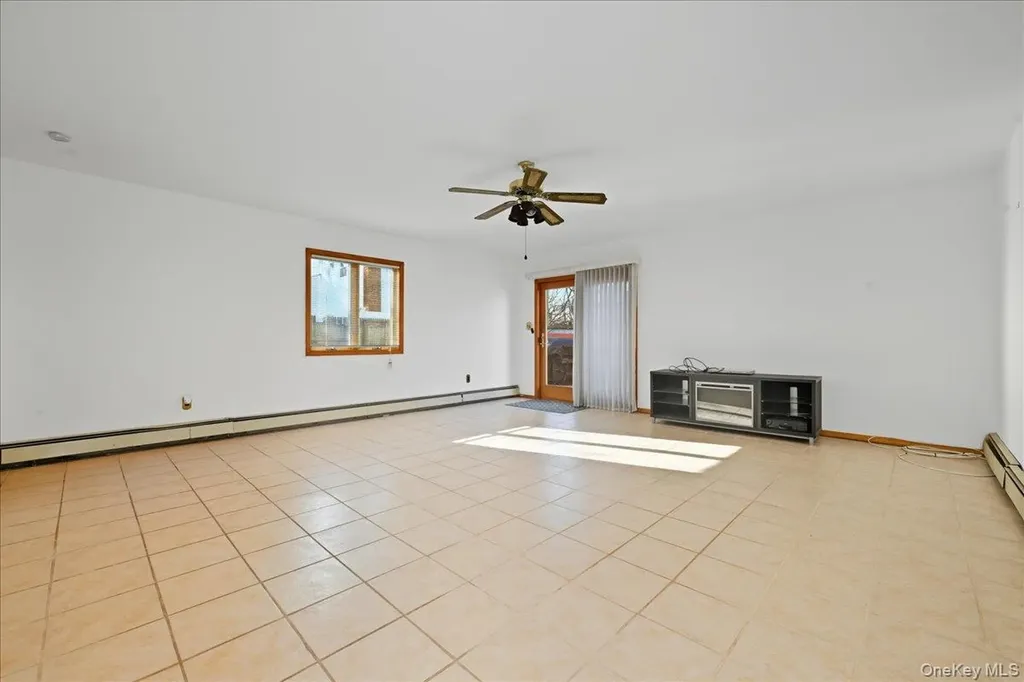 2522 Hewlett Lane Bellmore NY 11710