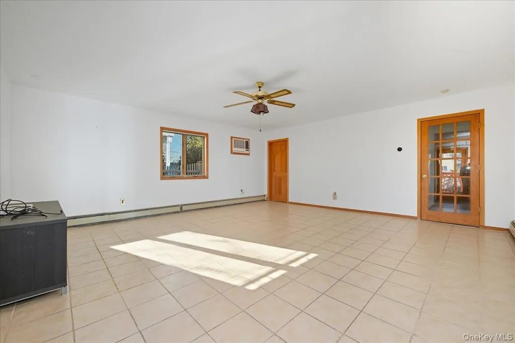 2522 Hewlett Lane Bellmore NY 11710