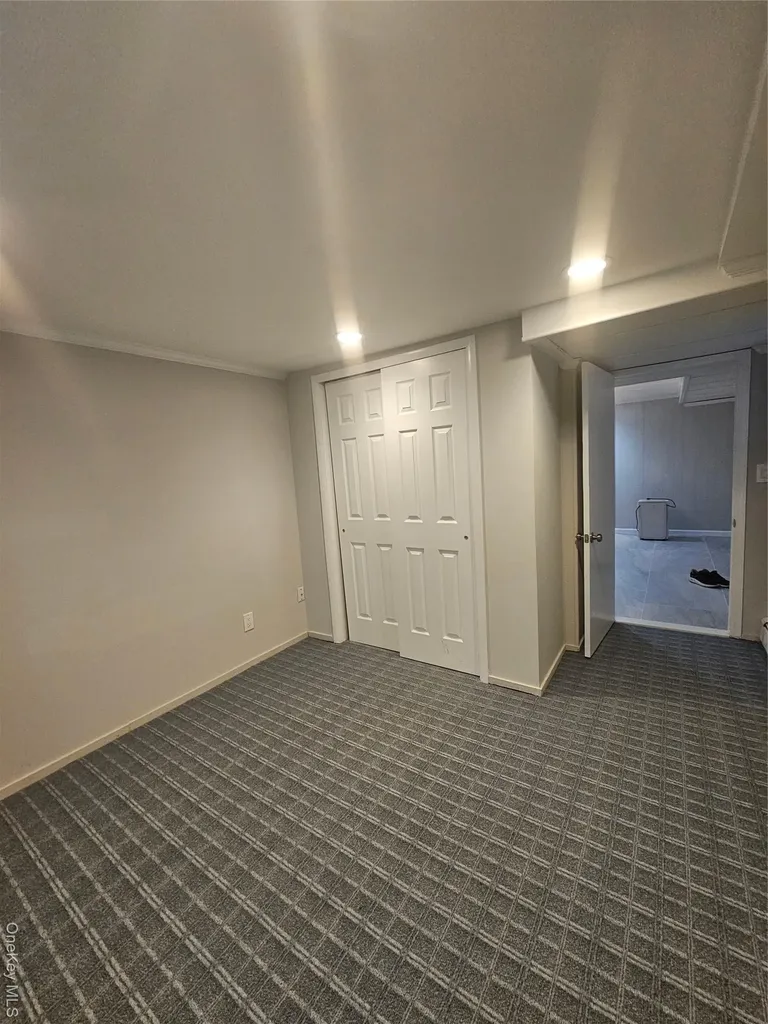 43 Hartman Hill Road Huntington NY 11743