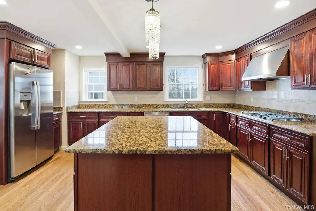 80 Roaring Brook Road Chappaqua NY 10514
