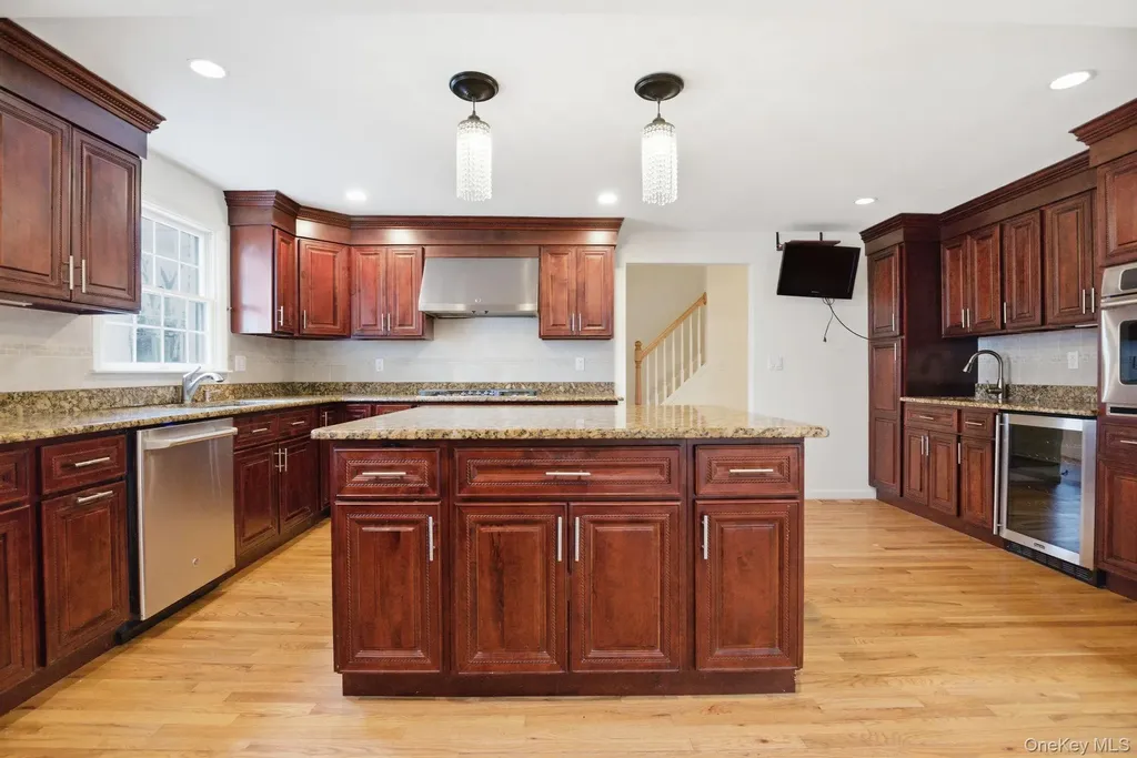 80 Roaring Brook Road Chappaqua NY 10514