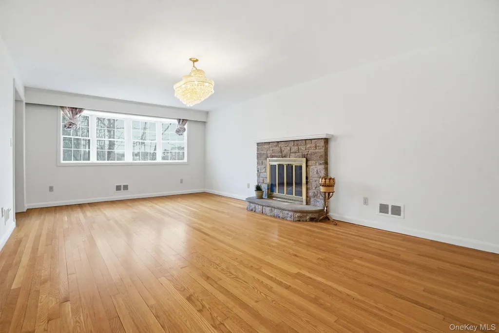 80 Roaring Brook Road Chappaqua NY 10514