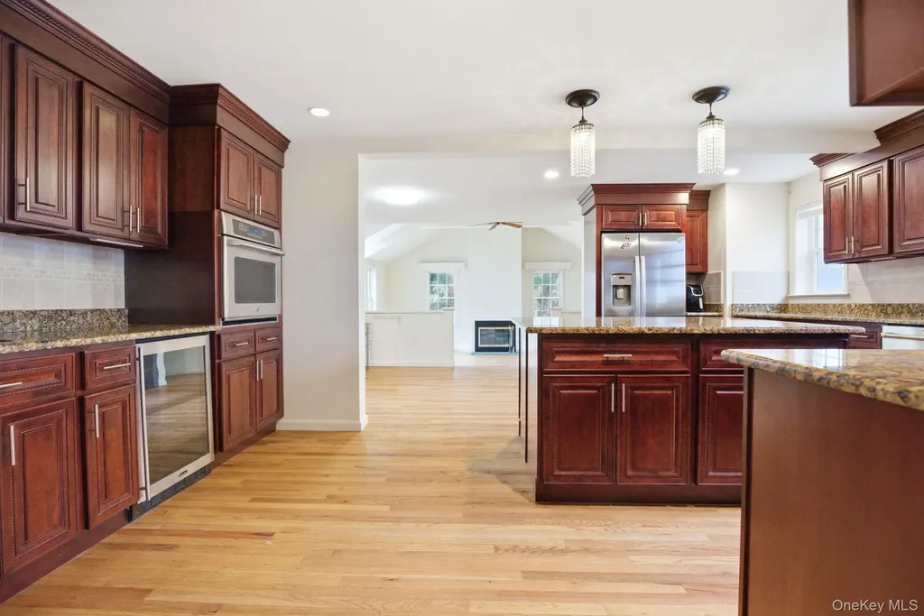80 Roaring Brook Road Chappaqua NY 10514