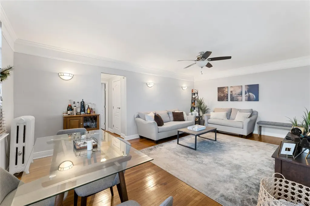 472 Gramatan Avenue Mount Vernon NY 10552