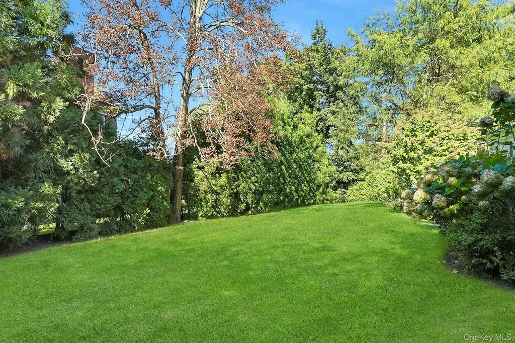 24 Fairview Road Scarsdale NY 10583
