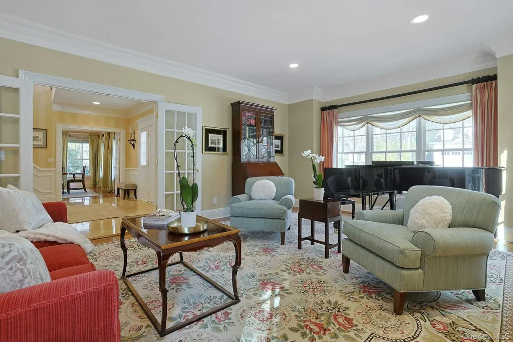 24 Fairview Road Scarsdale NY 10583